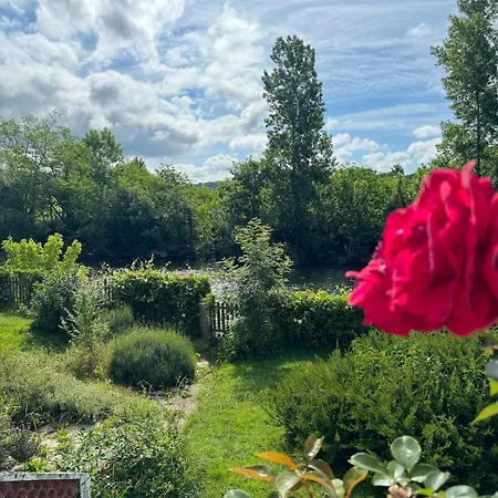 Nature Escape Charming Riverside House * Varen