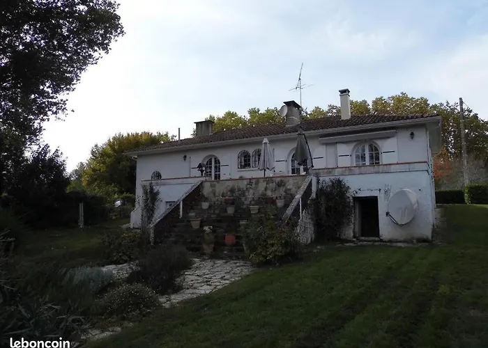 Nature Escape Charming Riverside House Σπίτι διακοπών Varen