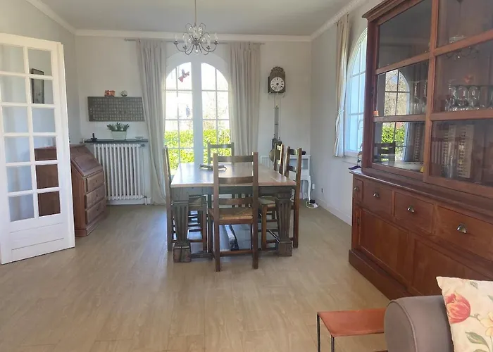 Nature Escape Charming Riverside House Σπίτι διακοπών *