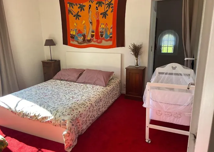 Σπίτι διακοπών Nature Escape Charming Riverside House Varen